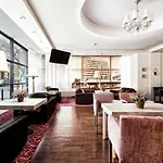 Victoria Hotel 3*