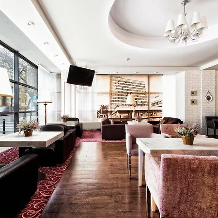 Victoria Hotell 3*